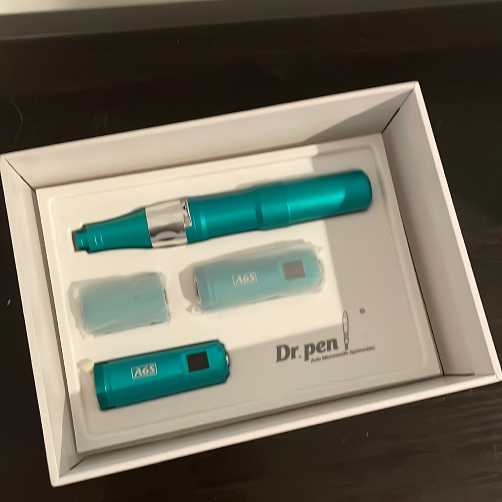 Dr. Pen Microneedling kit